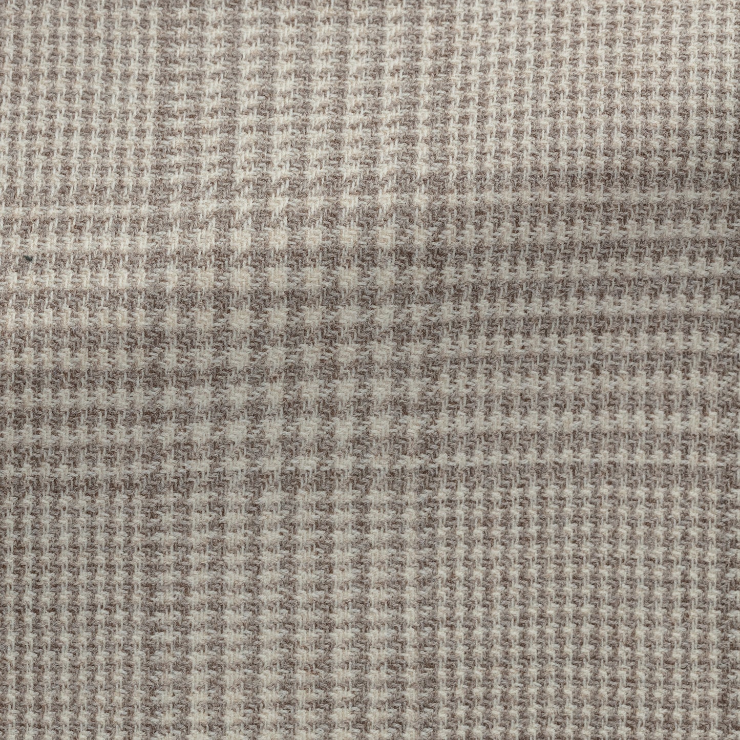 Ivory-taupe wool glencheck