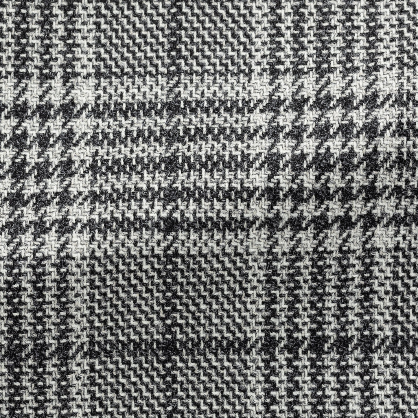Black-white wool-silk glencheck