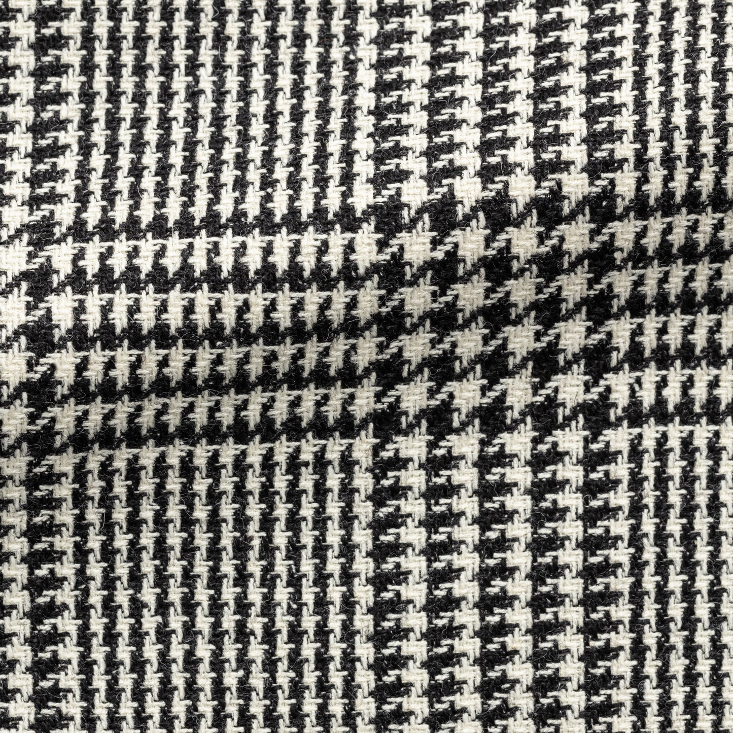 Black-white wool-alpaca-silk glencheck