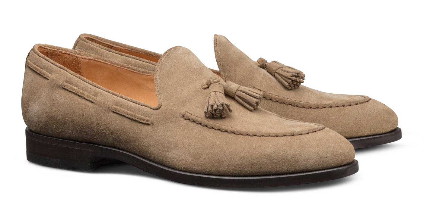 Tassel loafer